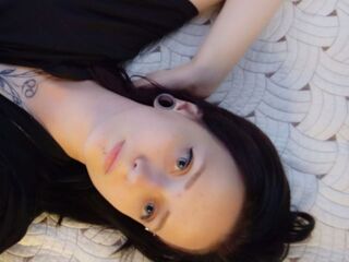 ZaraCoup's Live camgirl Profile Image